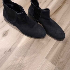 Men's Black Chelsea Boots